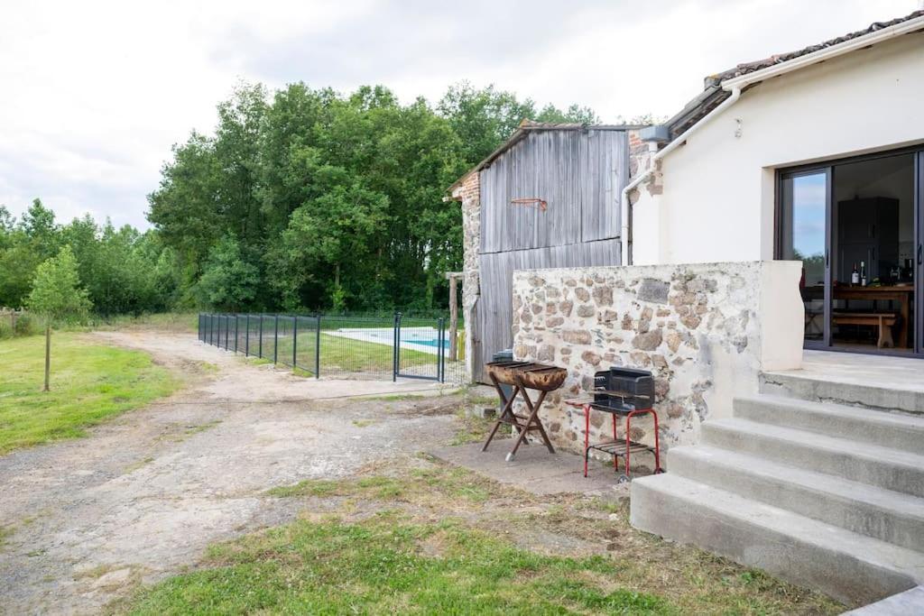 L'Evasion En Pierre Piscine Et Etang Prive Villa Sevremoine Exterior foto