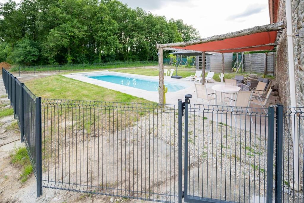 L'Evasion En Pierre Piscine Et Etang Prive Villa Sevremoine Exterior foto